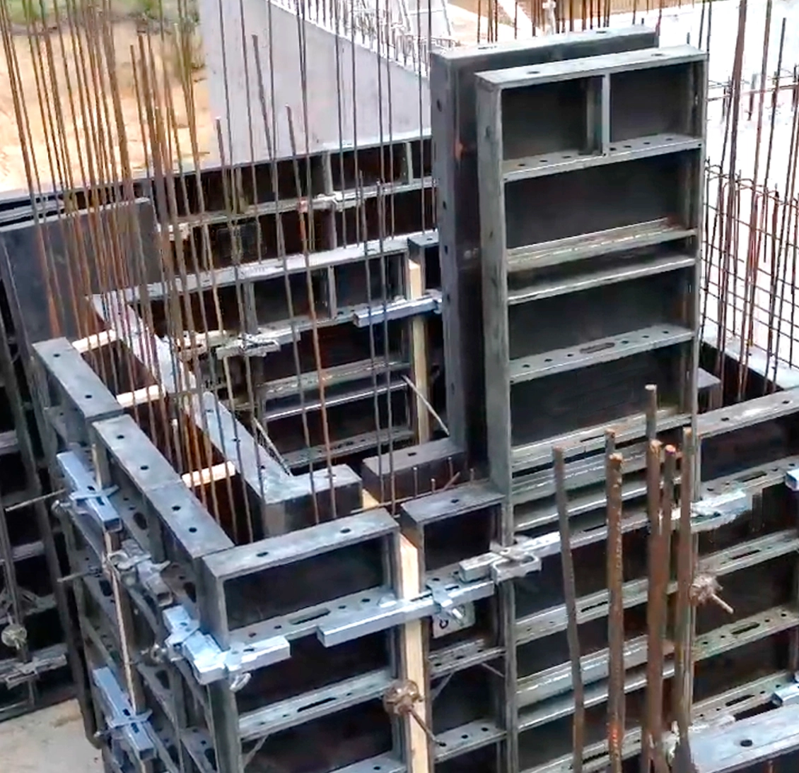 Sáez Formworks - Cofflex muro