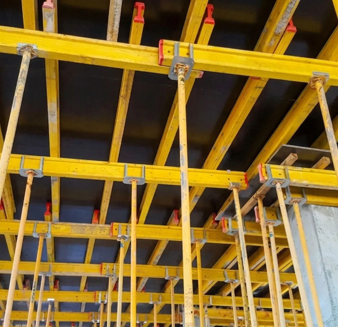 Sáez Formworks - H20